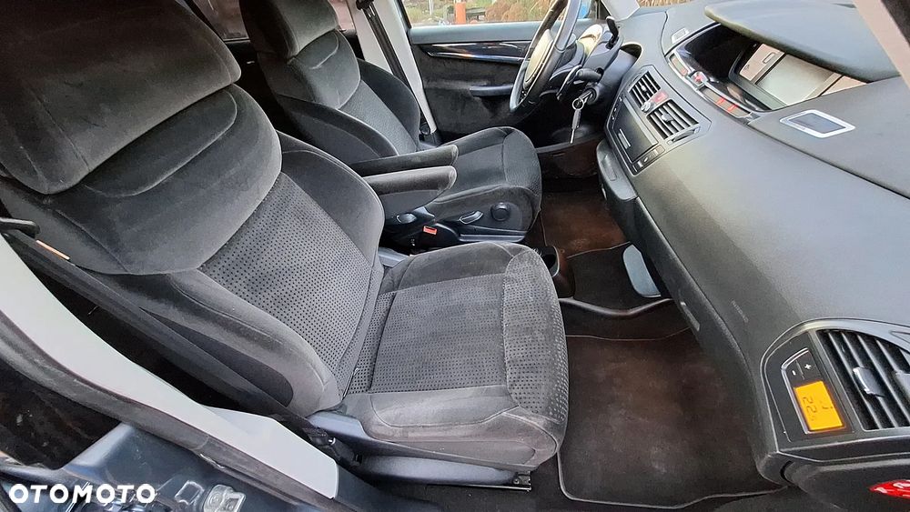 Citroën C4 Picasso - 16