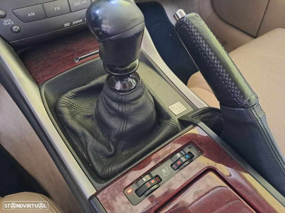 Lexus IS 220 d Sport 54 - 11