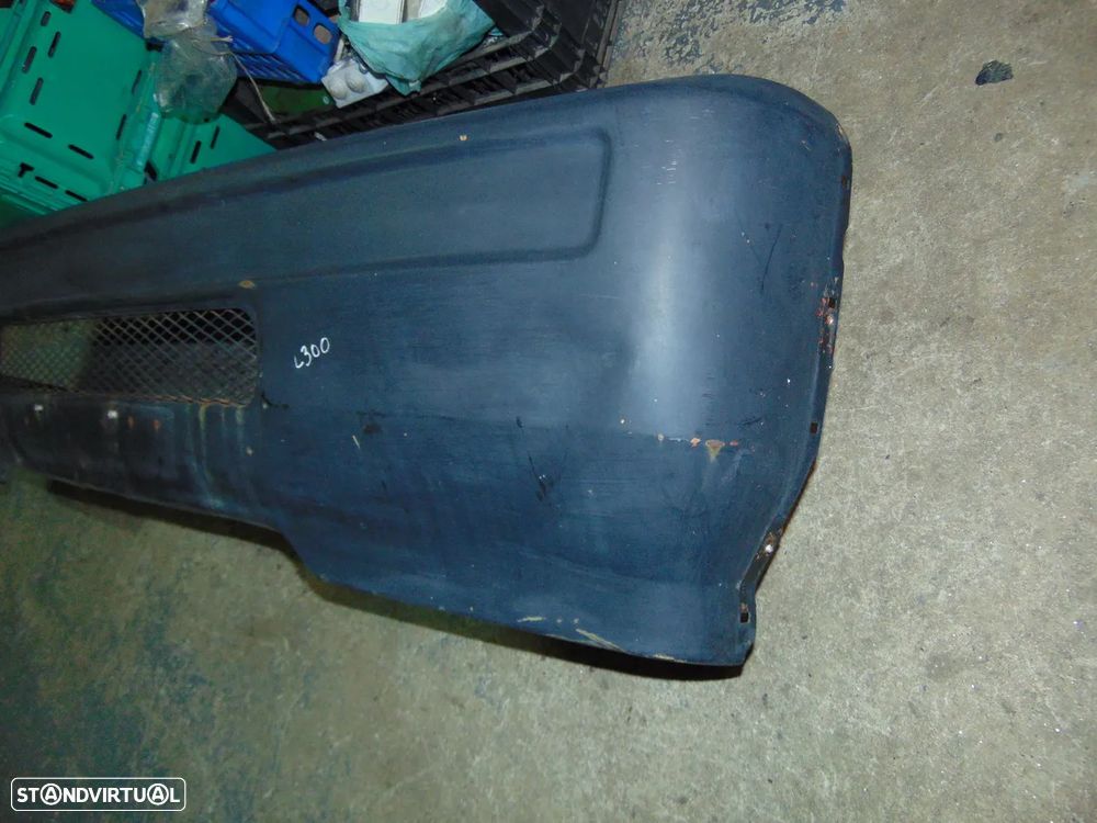 Mitsubishi L300 para-choques - 2