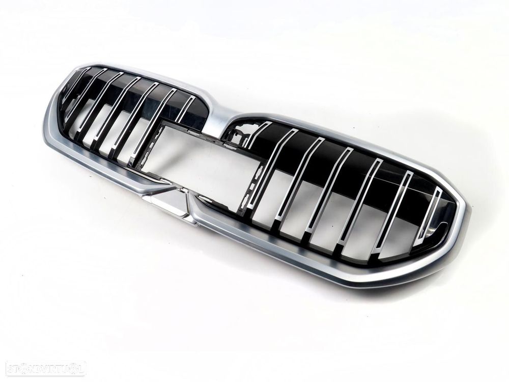 Grelha Frontal Parachoques Frente Usado / Original BMW 5 (G60)/BMW 5 Touring (G6... - 3