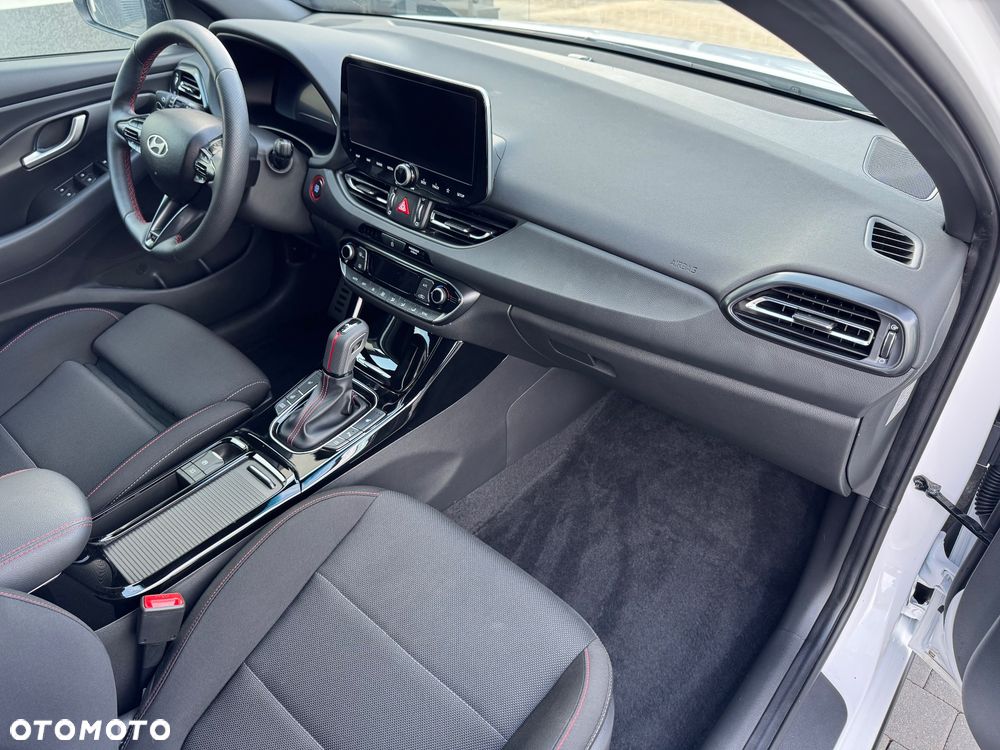 Hyundai i30 1.5 T-GDI 48V Modern DCT - 26