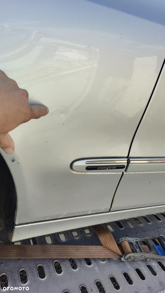 MERCEDES W211 BŁOTNIK Przedni Przód Lewy 744 Oryginał - 6