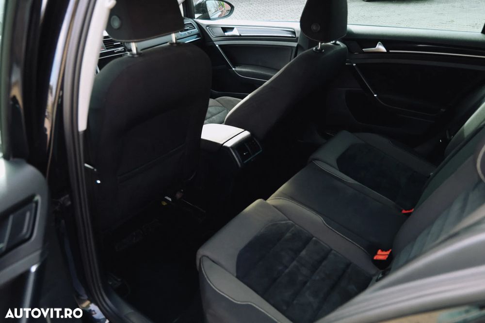 Volkswagen Golf 1.6 TDI BlueMotion Technology Comfortline - 14