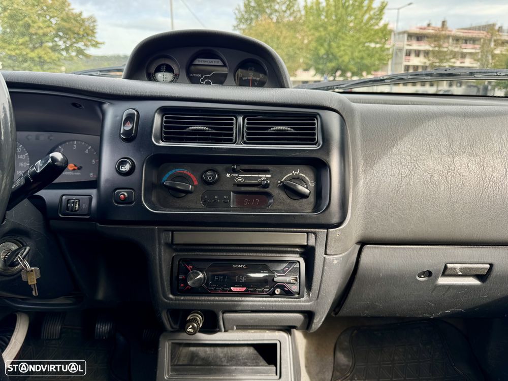 Mitsubishi L200 - 12
