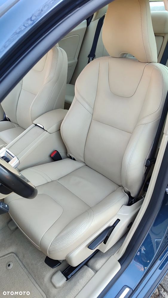 Volvo S60 D4 Drive-E Momentum - 20