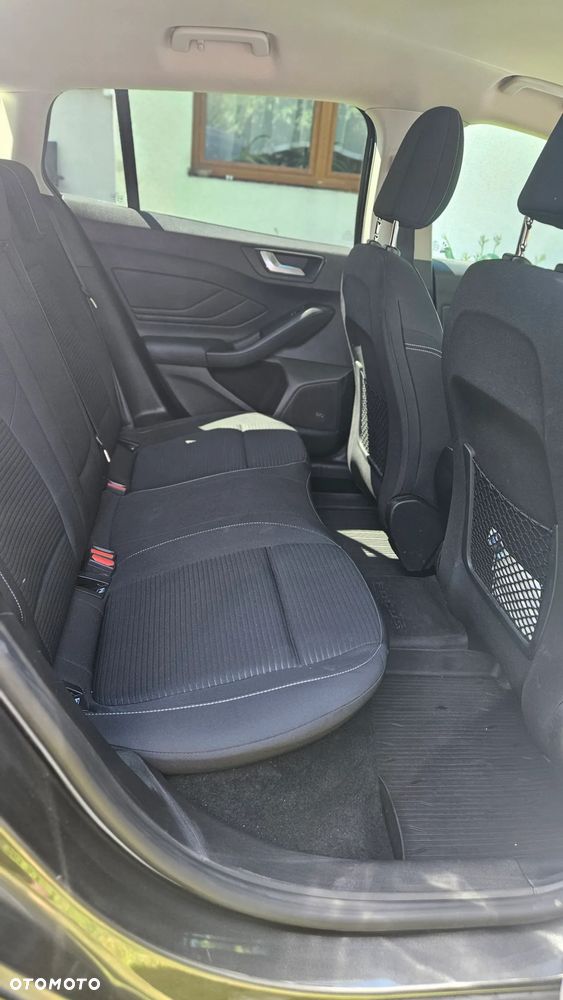 Ford Focus 1.5 EcoBoost Titanium - 12