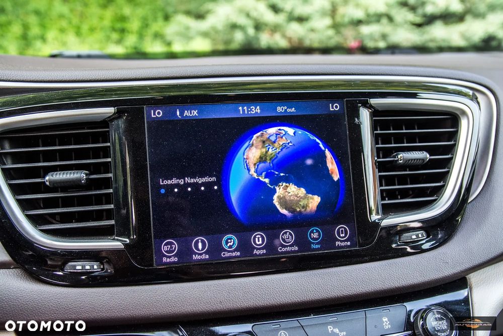 Chrysler Pacifica - 20