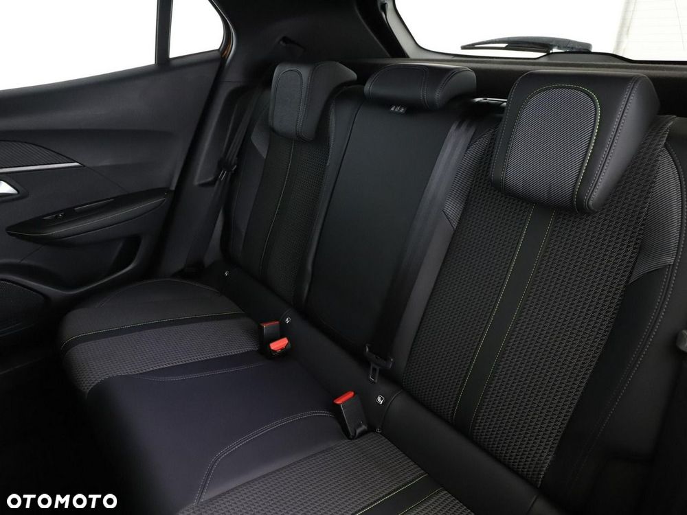 Peugeot 2008 1.2 PureTech GT Line S&S EAT8 - 18