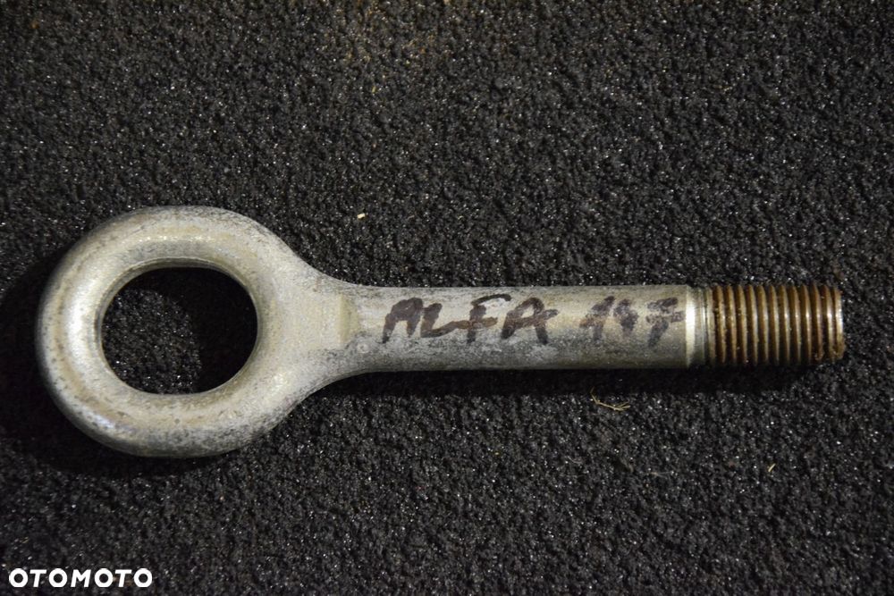 Ucho holownicze wkręcane zaczep Alfa 147 Mito 156 Fiat 500L 500X - 1
