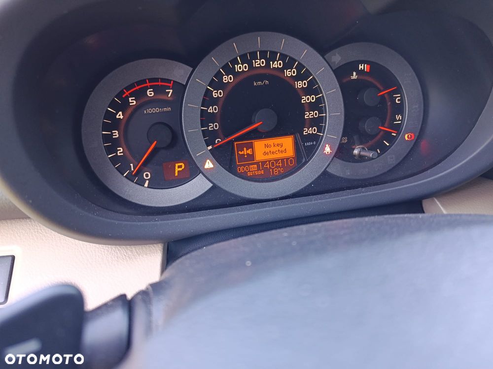 Toyota RAV4 2.2 D-CAT 2010 - 6