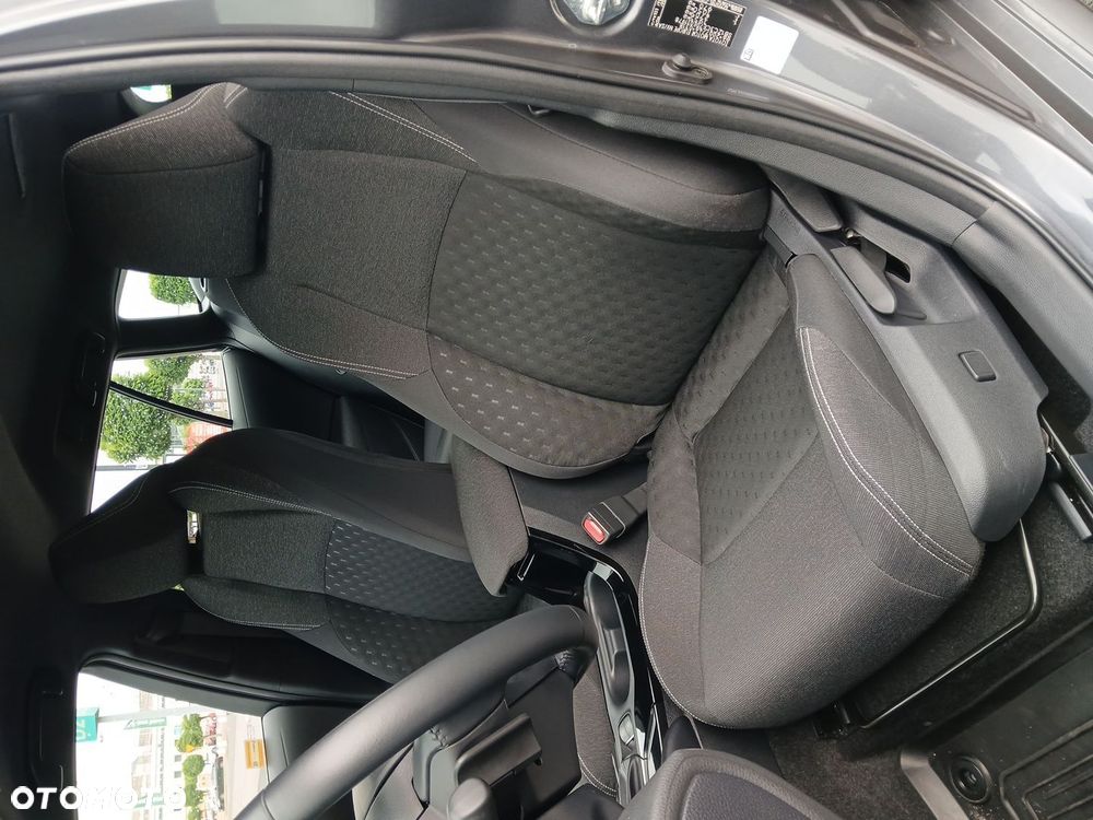 Toyota Corolla 2.0 Hybrid Comfort - 39