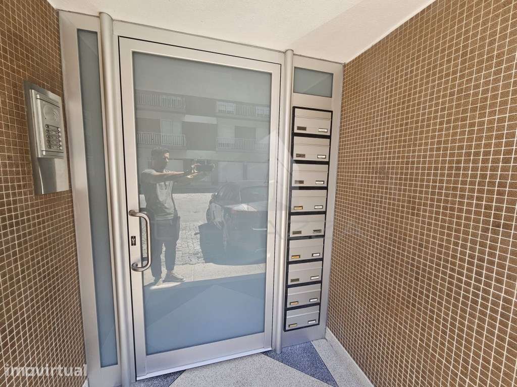 Apartamento T2+1 Oliveira do Douro - V.N.Gaia - Grande imagem: 4/29