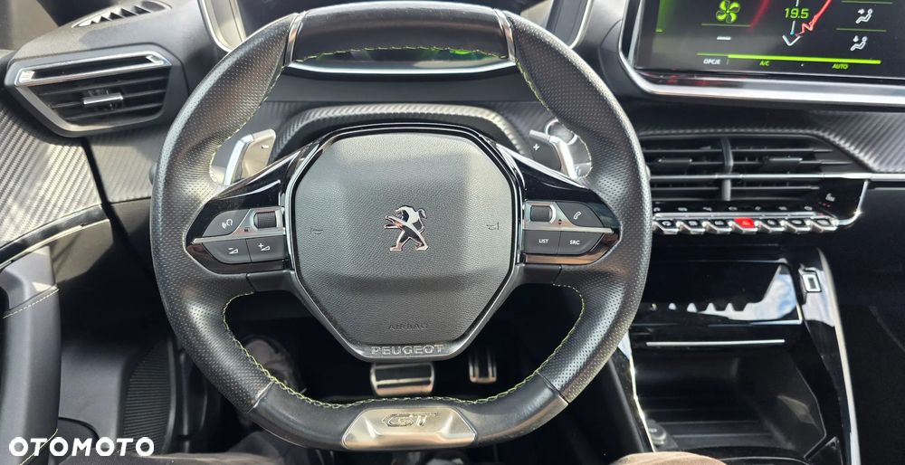 Peugeot 2008 1.5 BlueHDi GT S&S EAT8 - 16