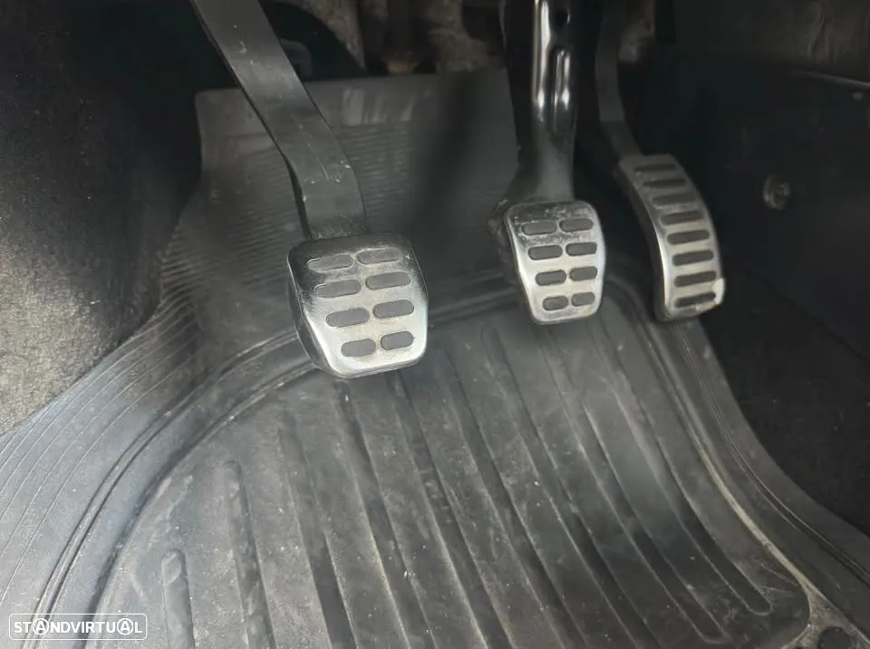 SEAT Ibiza SC 1.6 TDi Sport DPF - 9