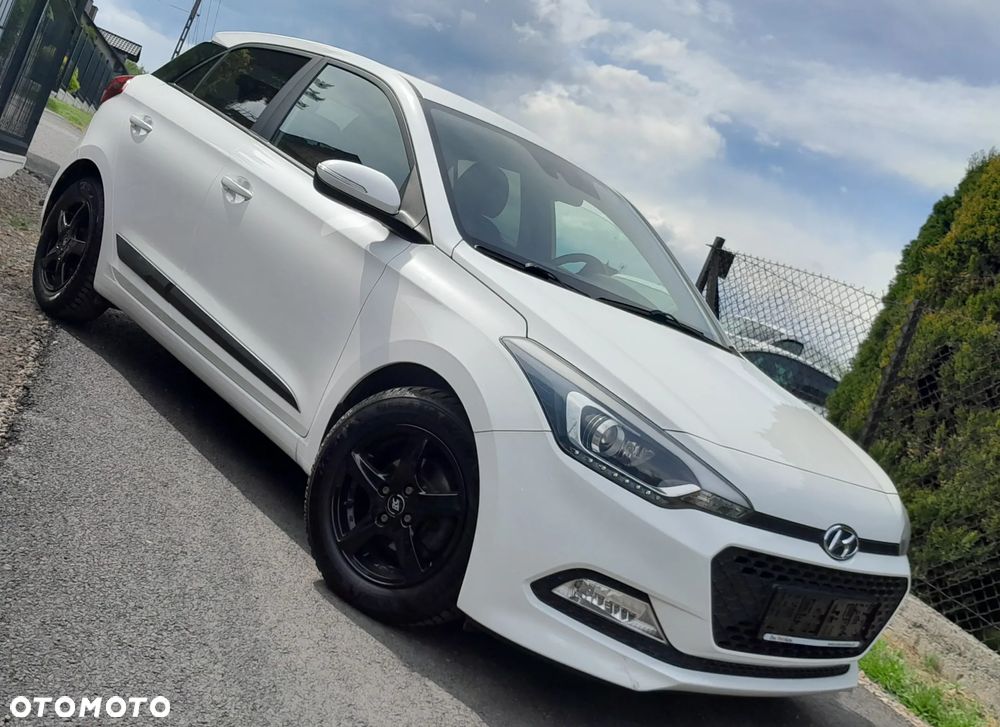 Hyundai i20 - 25