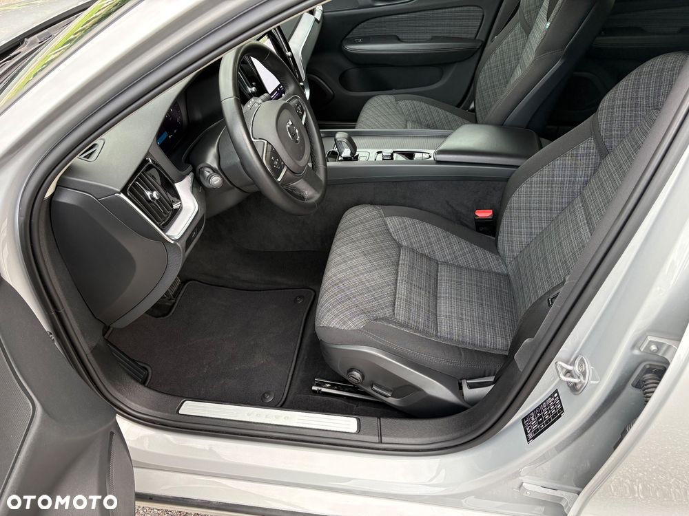 Volvo V60 B4 D Core - 16