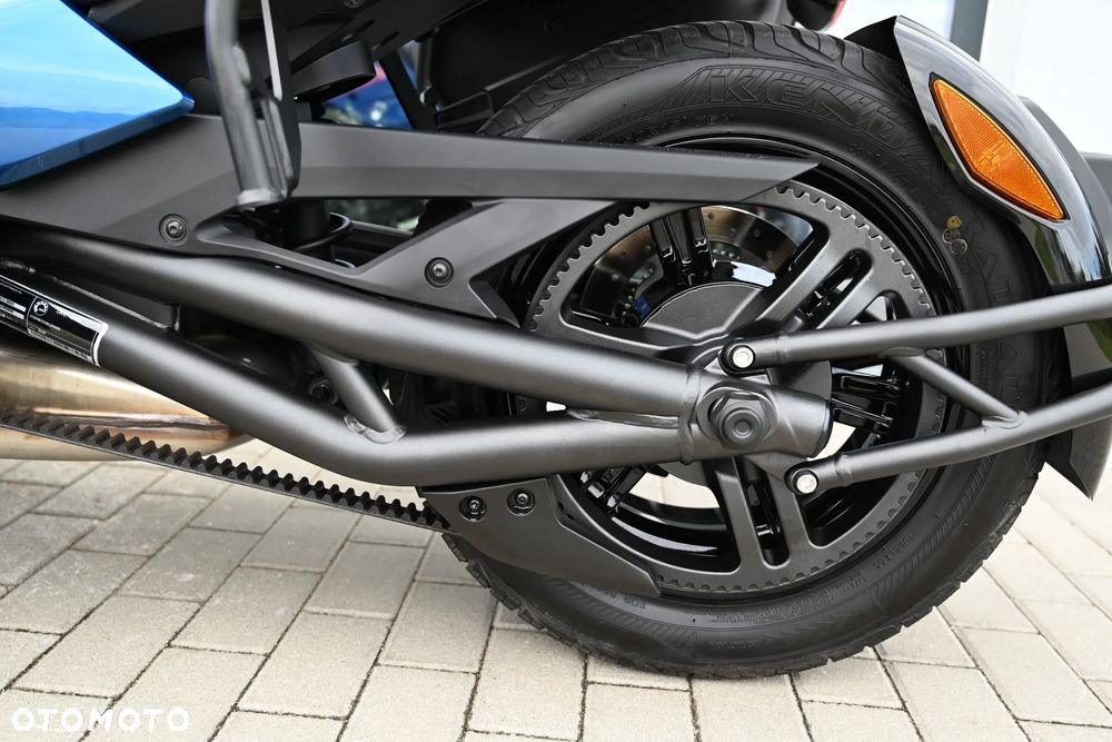 Can-Am Spyder - 13
