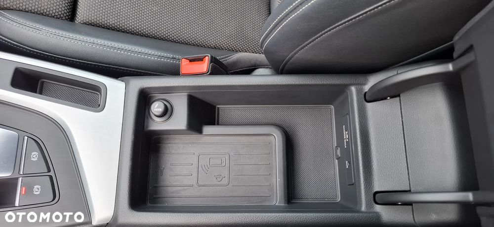 Audi A4 Avant 2.0 TDI S tronic quattro sport - 23