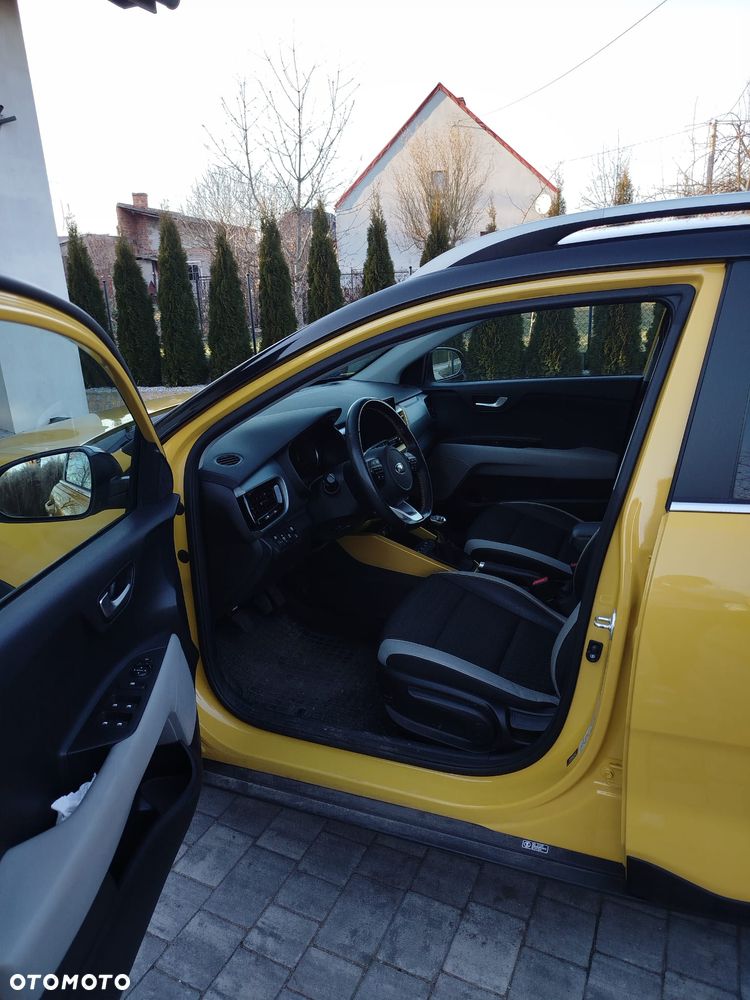 Kia Stonic 1.0 T-GDI MHEV L Business Line - 4