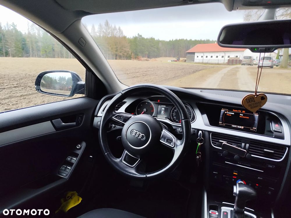 Audi A4 Avant 2.0 TDI S tronic - 28