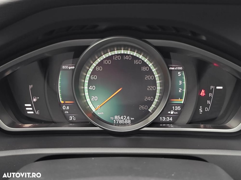 Volvo V40 D2 Geartronic Linje Svart - 13