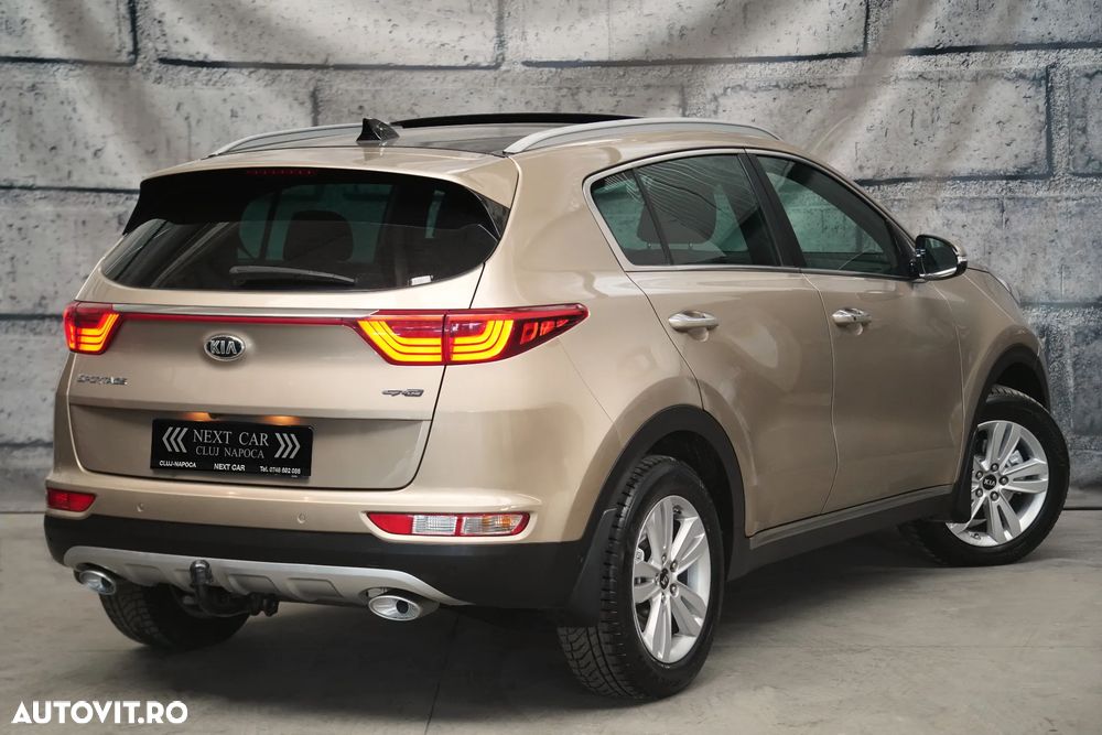 Kia Sportage 2,0 CRDI AWD Aut. GT Line - 4