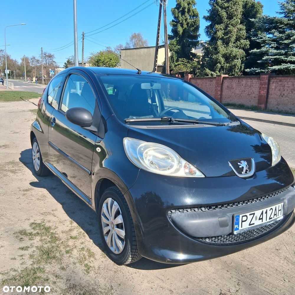 Peugeot 107 1.0 Trendy - 1
