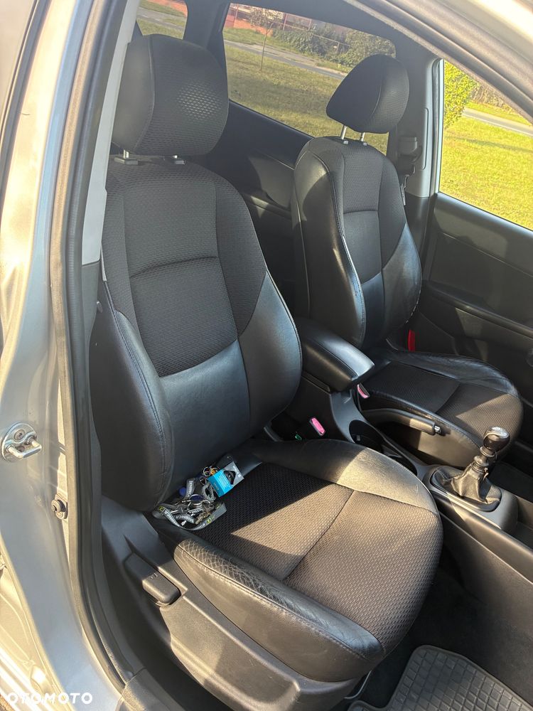 Hyundai i30 2.0 CRDi Premium - 13