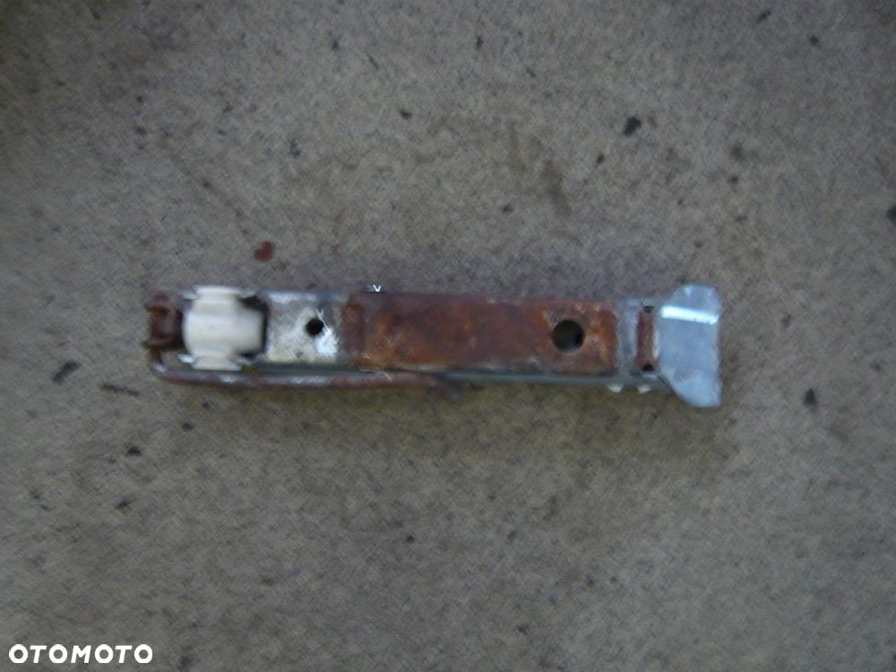 Podnośnik lewarek 90135101 Opel Corsa B - 1