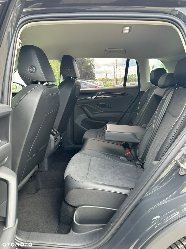 Volkswagen Tiguan 1.5 eTSI Elegance DSG - 18