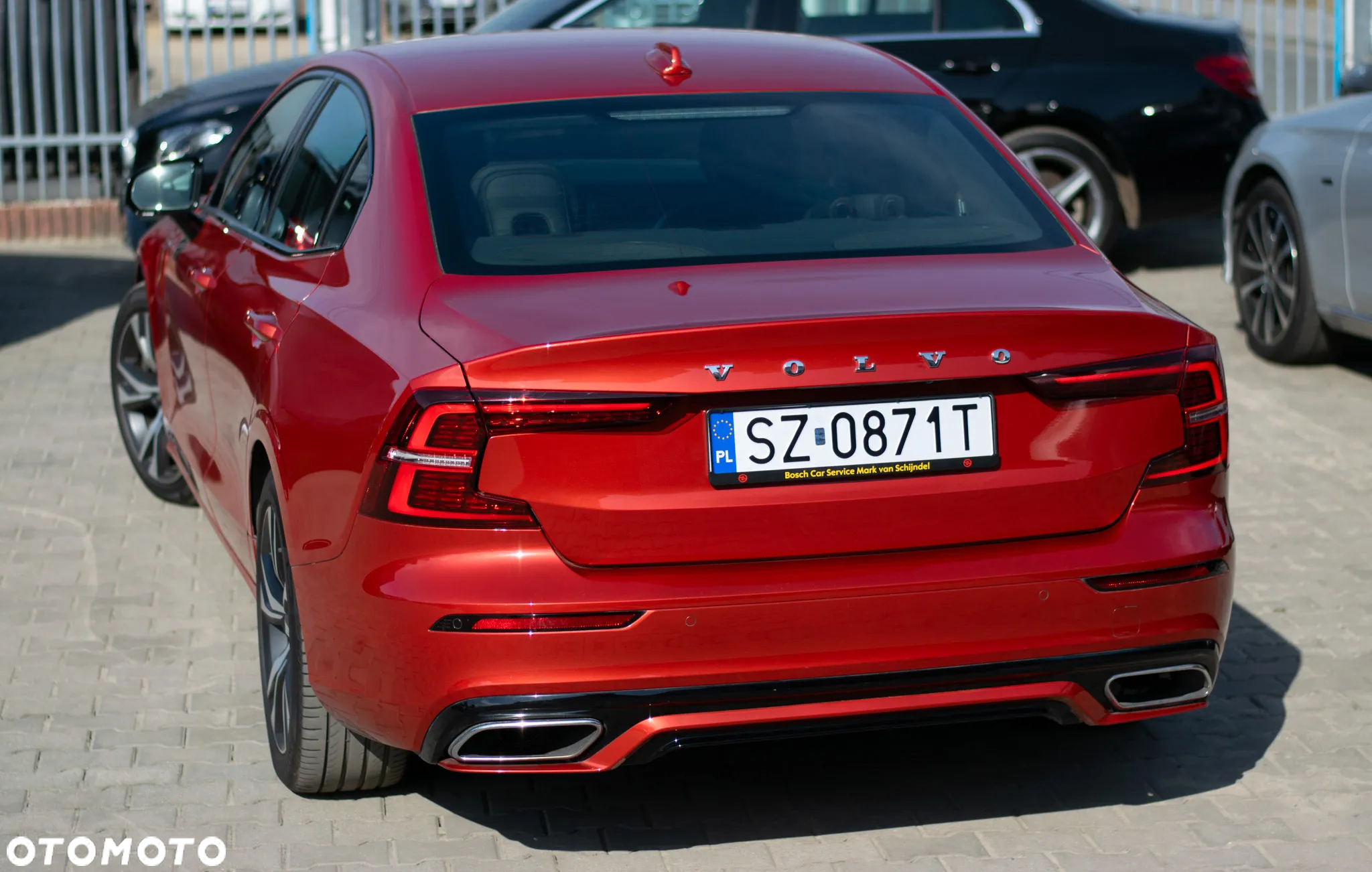 Volvo S60 T8 Recharge AWD Geartronic RDesign - 8