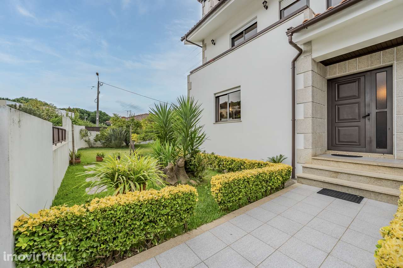 Moradia T4 para venda em Gondizalves, Braga - Grande imagem: 2/32