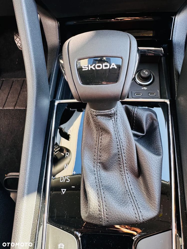 Skoda Karoq 1.5 TSI ACT Edition 130 DSG - 23