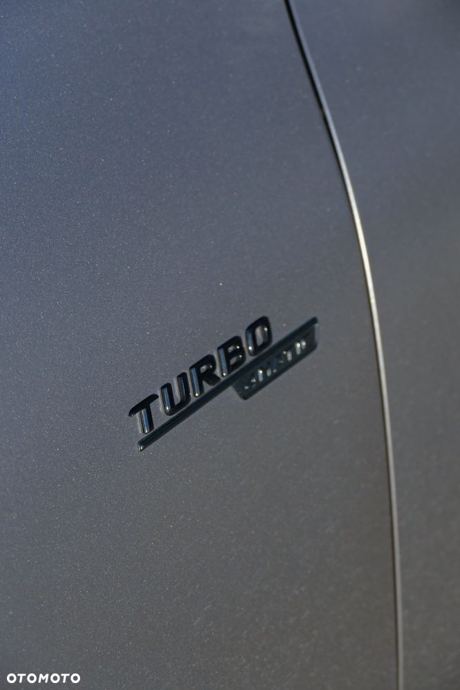 Mercedes-Benz CLA - 13