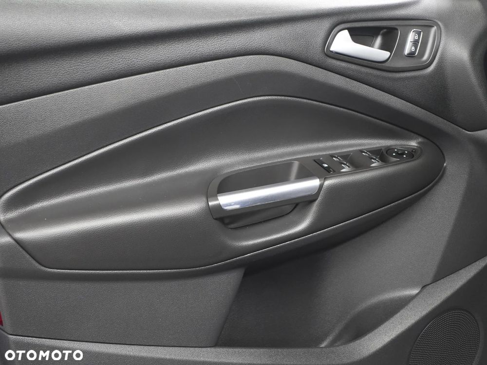 Ford Kuga - 18