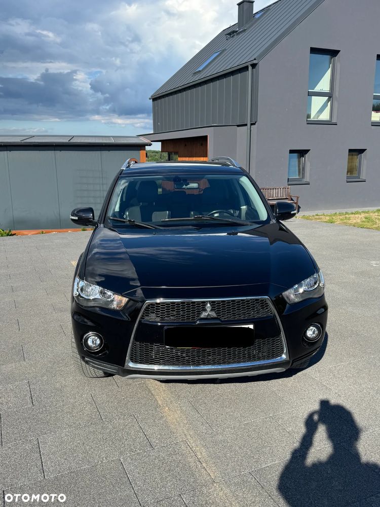 Mitsubishi Outlander - 9