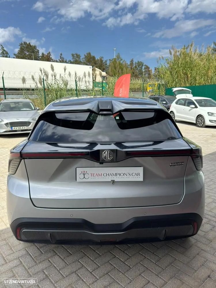MG MG4 64 kWh Luxury - 7