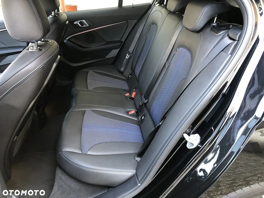 BMW Seria 1 116i M Sport - 12