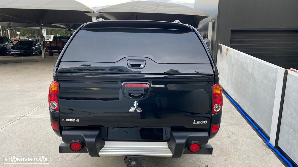 Mitsubishi L200 2.5 DI-D CD Intense HP Masc 4WD - 14