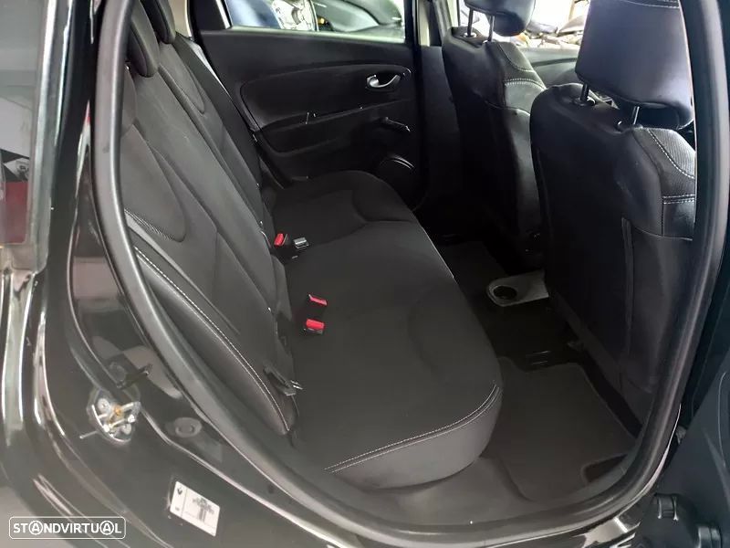 Renault Clio Sport Tourer 0.9 TCE Dynamique S - 17