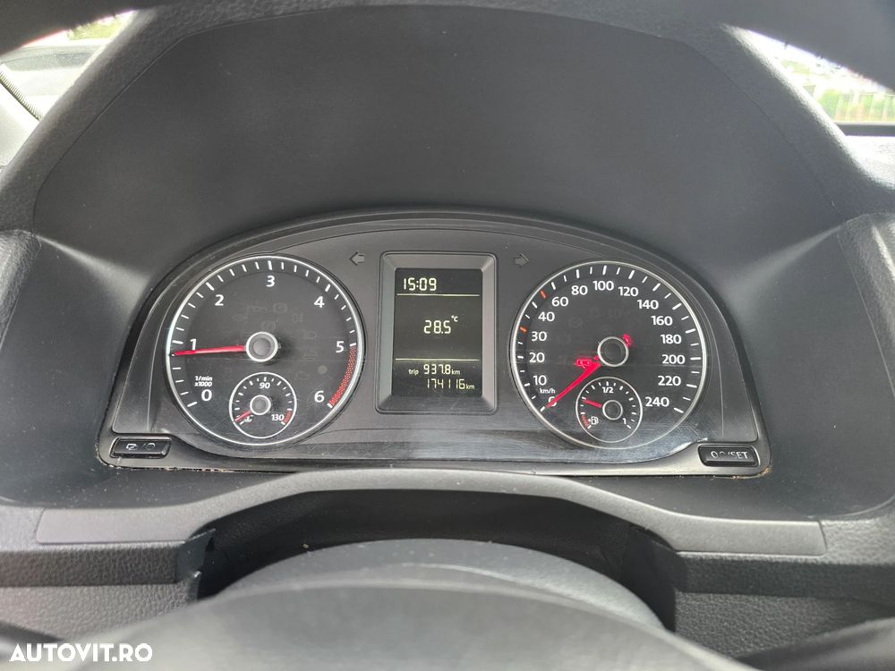 Volkswagen Caddy Maxi - 18