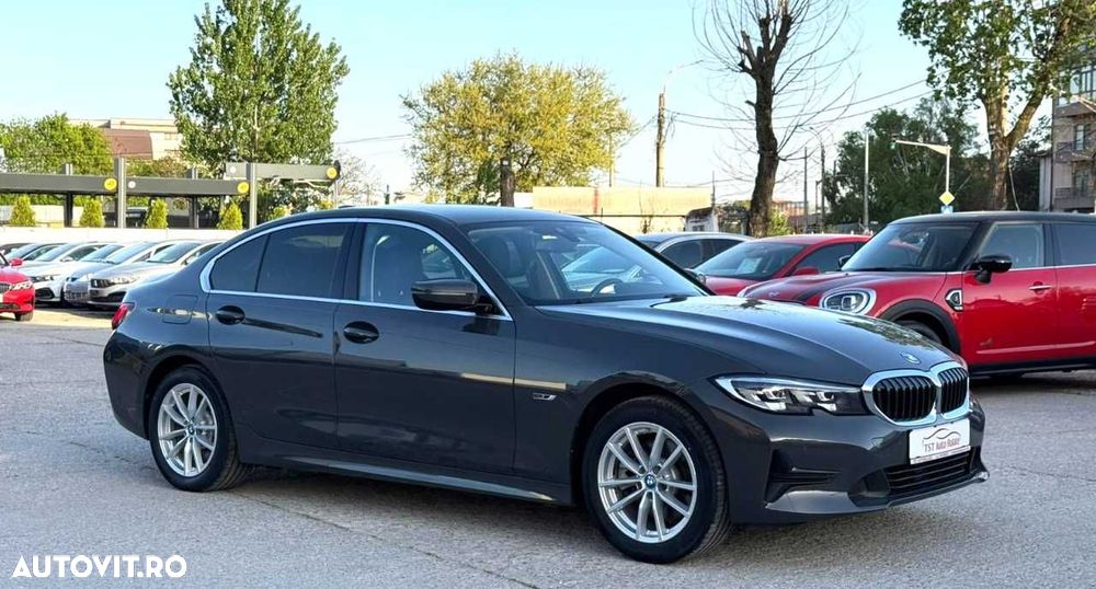 BMW 3 Series 2021 — imagine 11