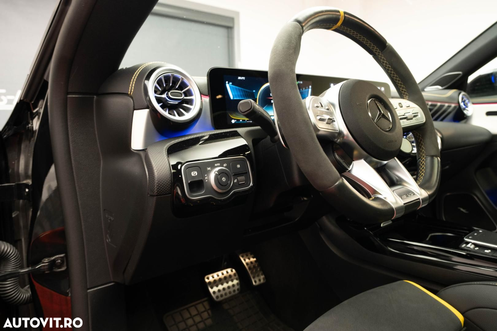 Mercedes-Benz CLA - 17