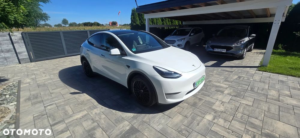 Tesla Model Y Long Range Dual Motor AWD - 6