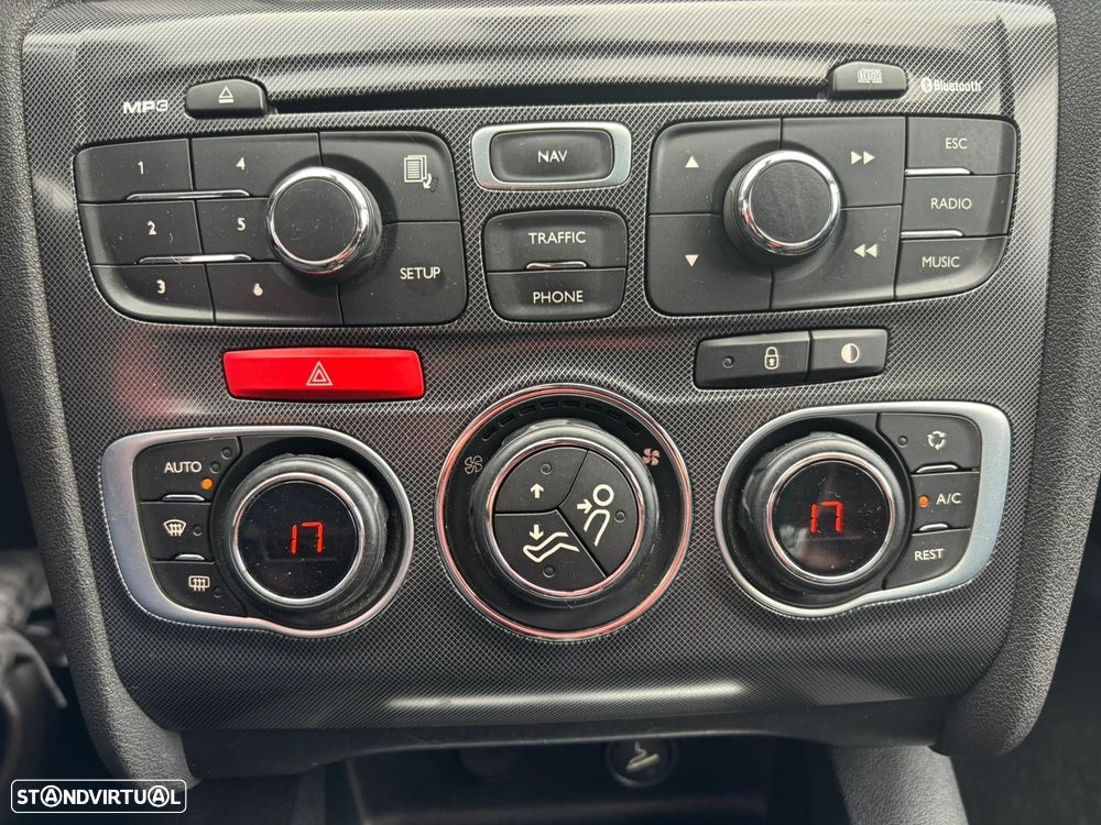 Citroën C4 1.6 e-HDi Exclusive - 33