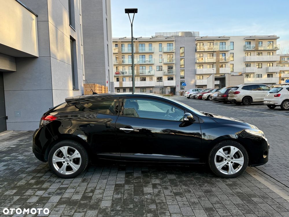 Renault Megane 1.9 dCi FAP Dynamique - 4