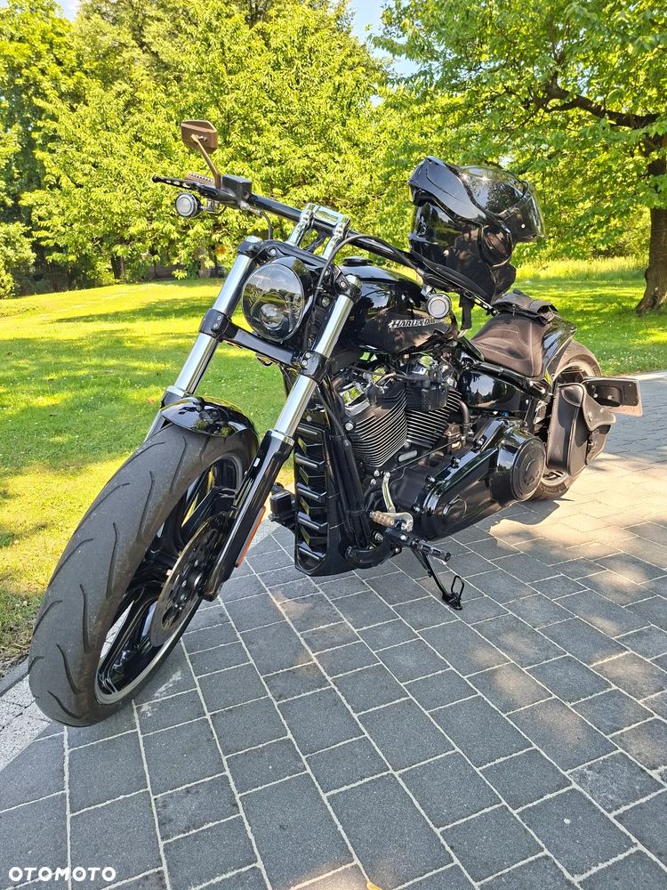 Harley-Davidson FXSB Breakout - 9