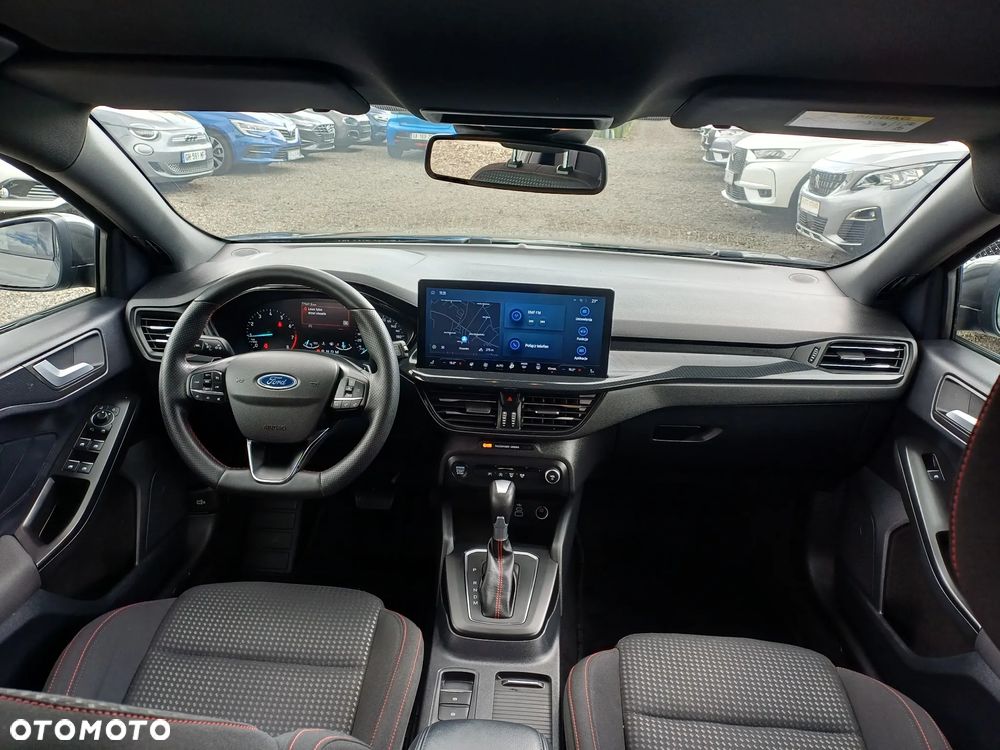 Ford Focus 1.0 EcoBoost Hybrid ST-LINE X - 24