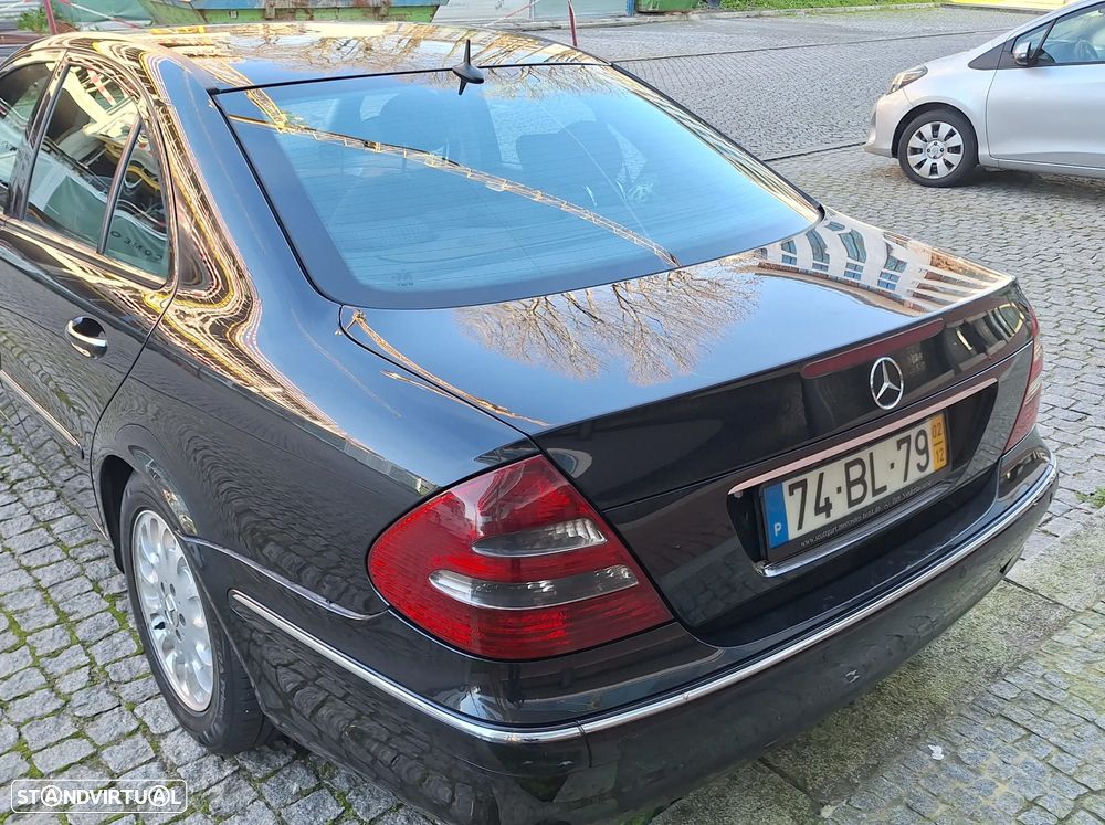 Mercedes-Benz E 220 CDI Elegance - 4