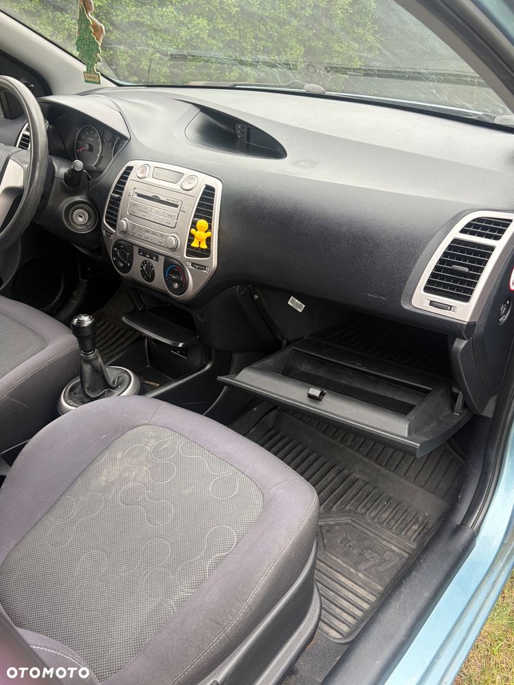 Hyundai i20 - 10